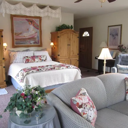 Lark Landing Bed & Breakfast